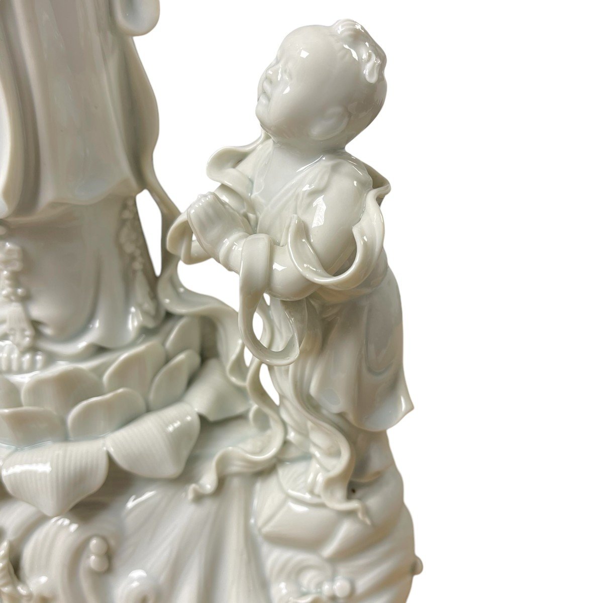 Statuette De Guanying En Porcelaine Blanche-photo-5