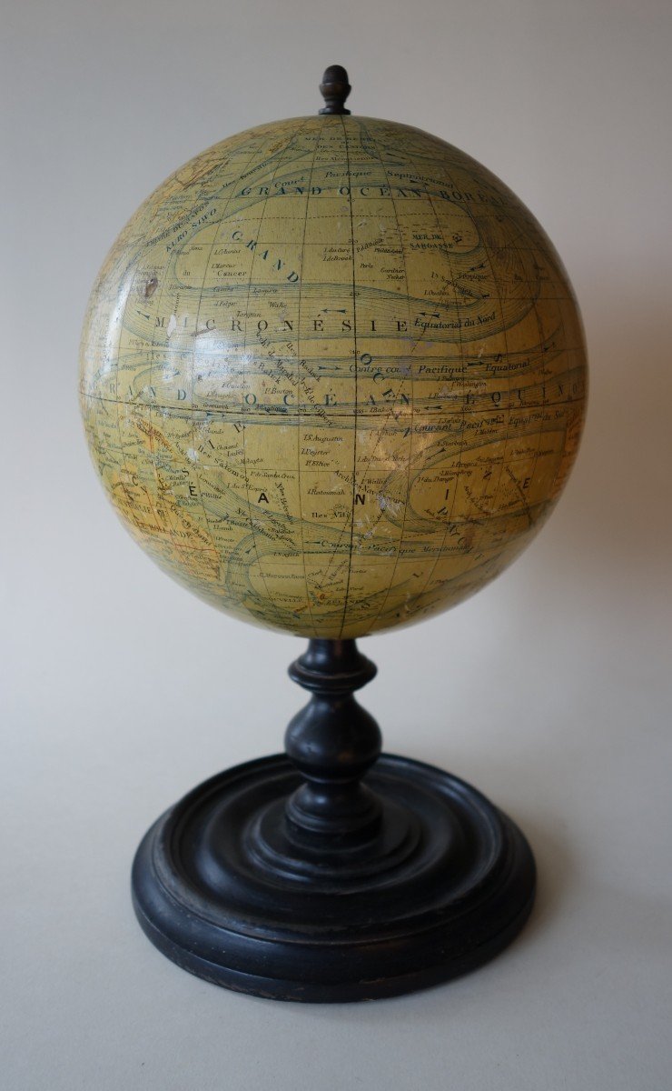 Terrestrial Globe Around 1900, Height 33cm, J. Lebègue&cie In Paris