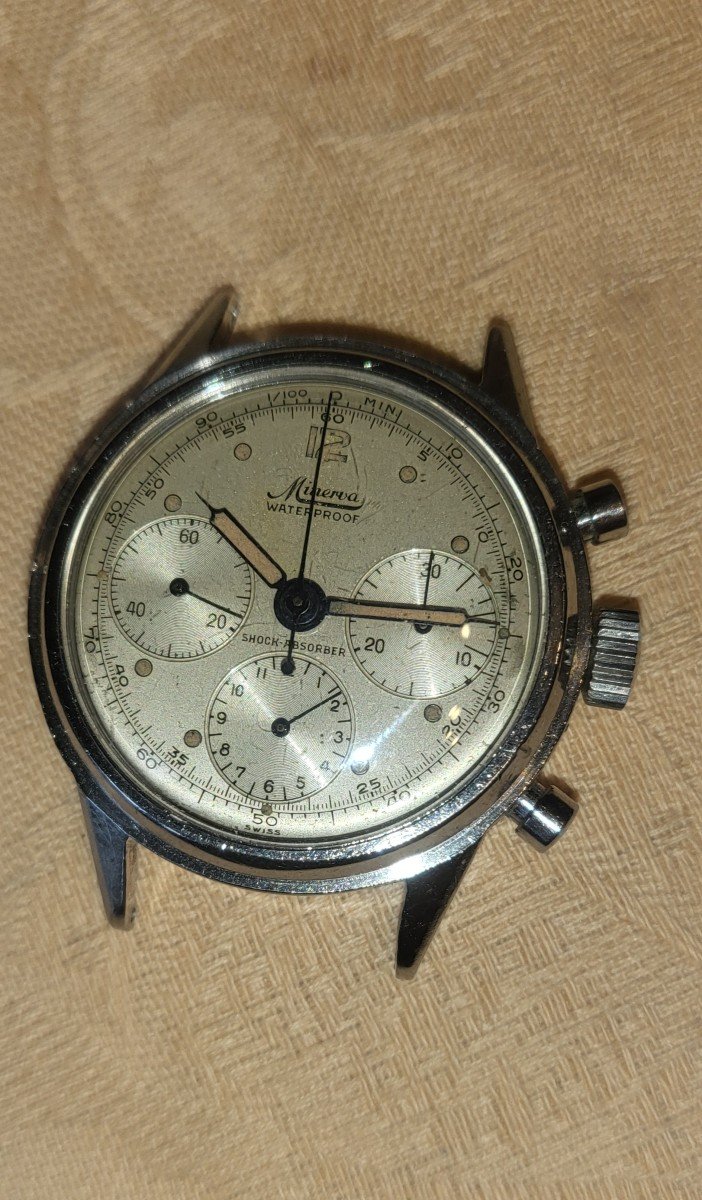 Chronographe Bracelet Minerca Vers 1960 en acier