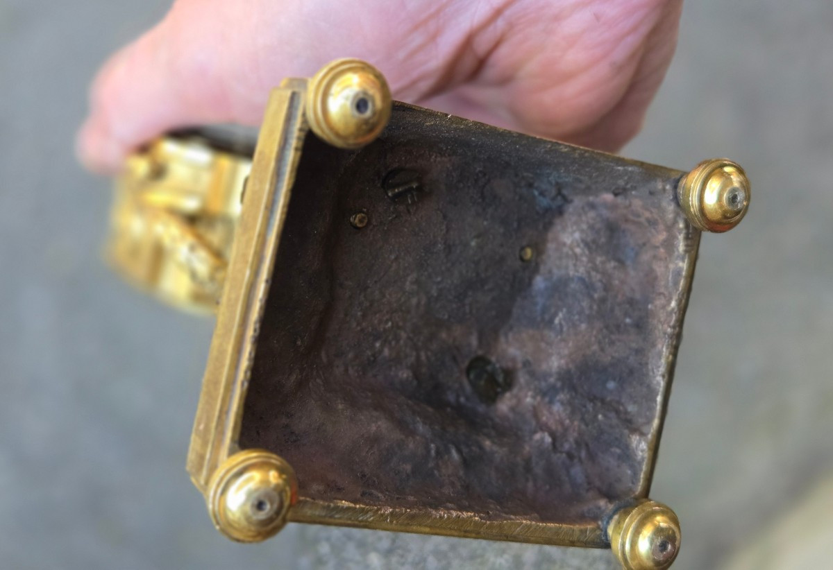 Louis XVI Gilt Bronze Watch Holder -photo-4