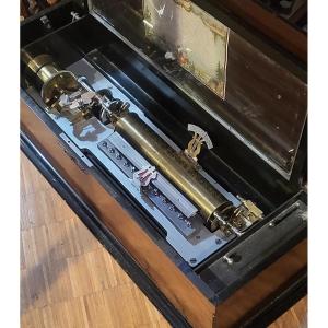 Bremond Large Music Box With 4 Interchangable Cylinders Including No. 3 With Chopin, Mendelsohn