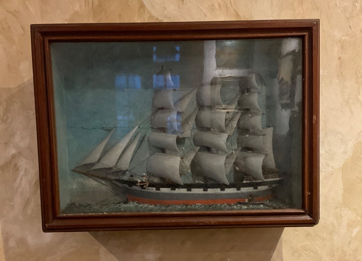 Diorama Bateau Voile En Bois Sur Mer Et Barque -photo-3