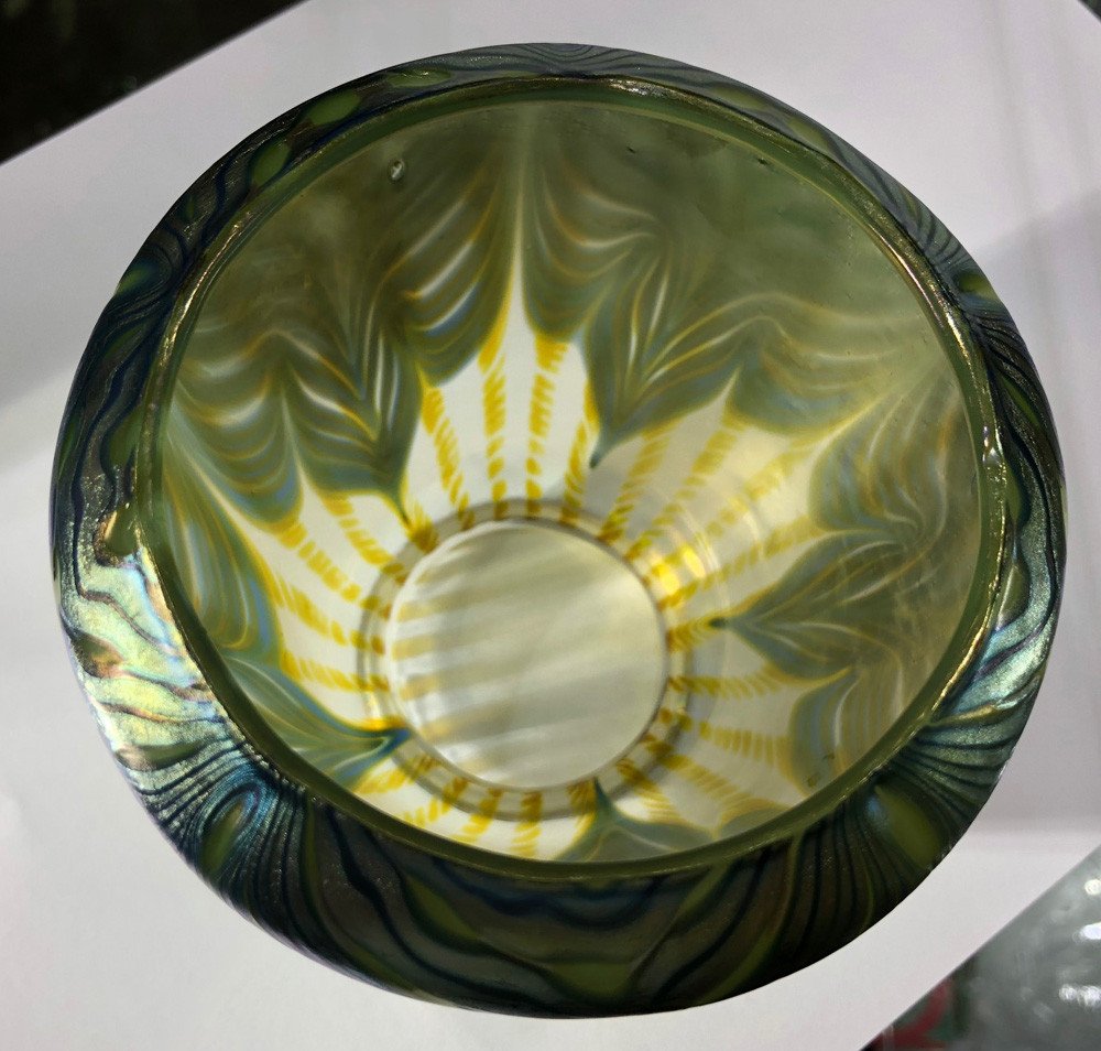 Loetz Witwe Art Nouveau Glass Lampshade, Iridescent Phenomenon Pattern-photo-4