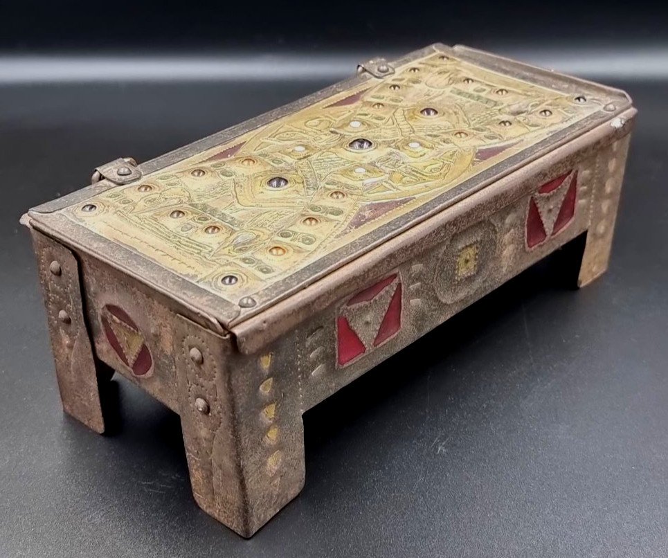 Alfred Louis Daguet - Neo-gothic Box Enamelled Sheet Inlaid With Embossed Copper Beads-photo-4