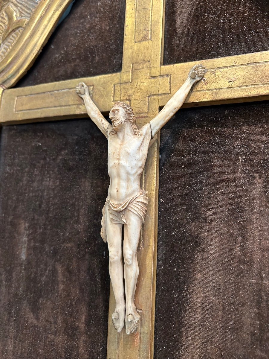 Christ In Ivory In Its 18th Century Frame -photo-3