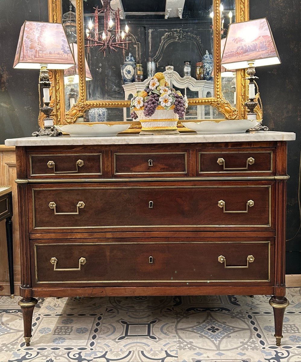 Commode Louis XVI En Acajou Plateau En Marbre  Blanc 