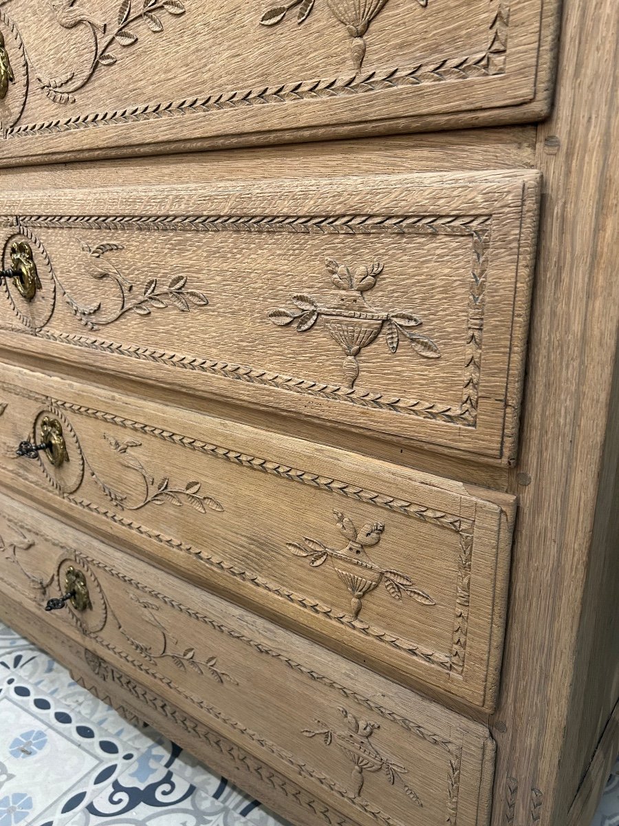 18th Century Liège Chest Of Drawers In Light Oak -photo-3