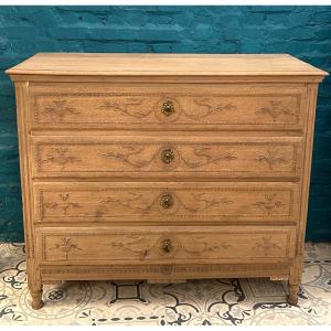 18th Century Liège Chest Of Drawers In Light Oak 