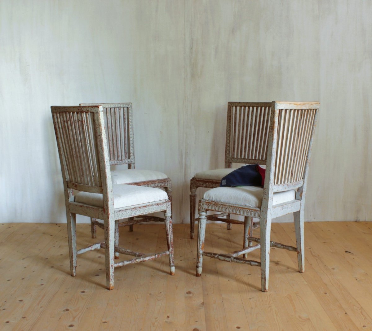 Set Of 4 Gustavian Period Chairs -photo-2