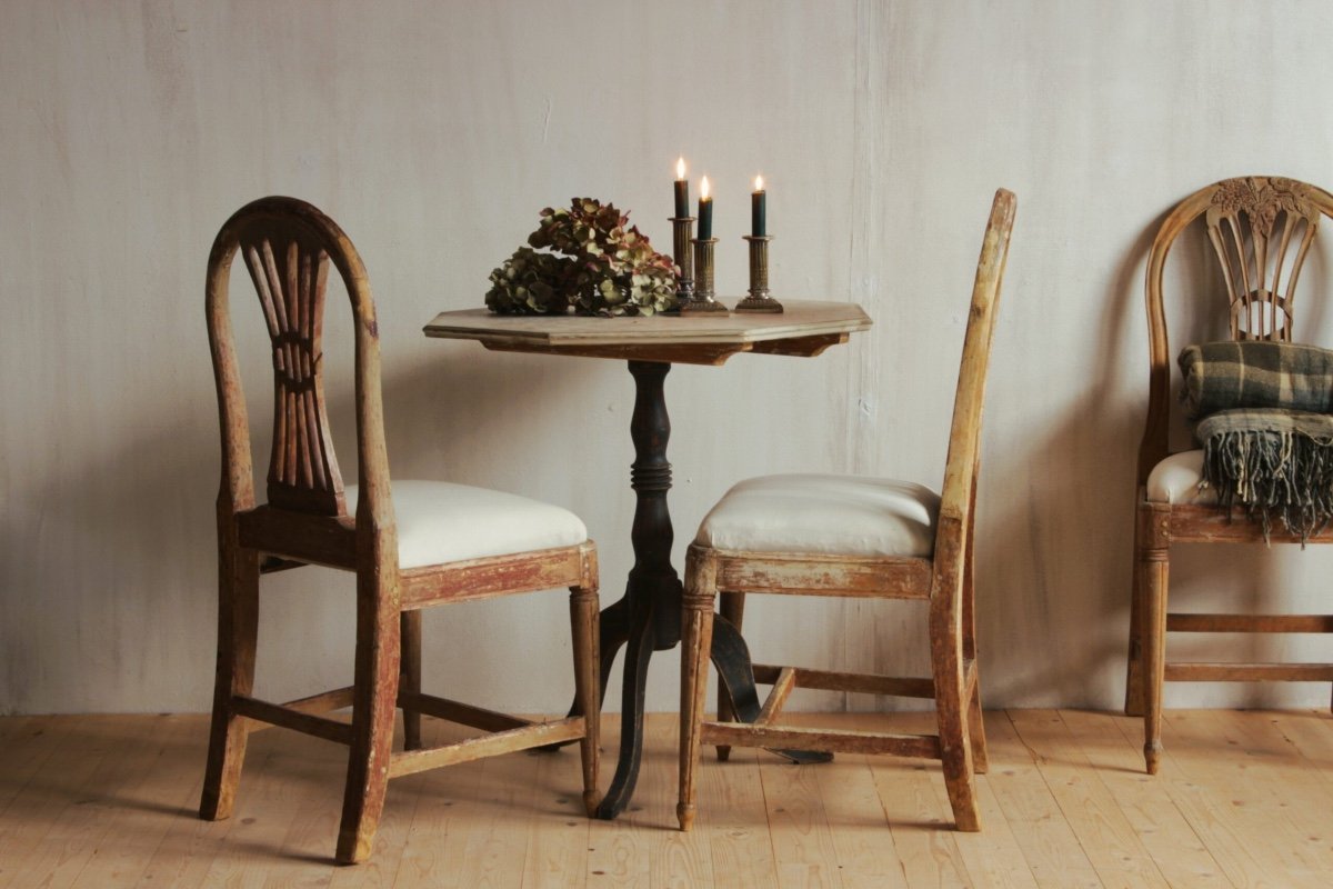 Swedish Pedestal Table -photo-2