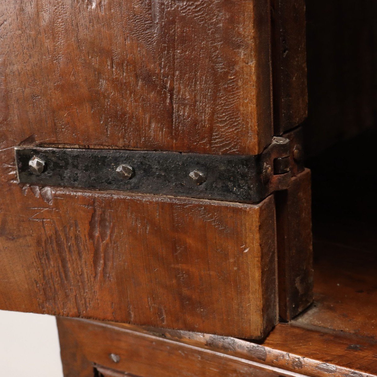 Ancient Cupboard Double étagère Early XVII Century Walnut Doors-photo-6