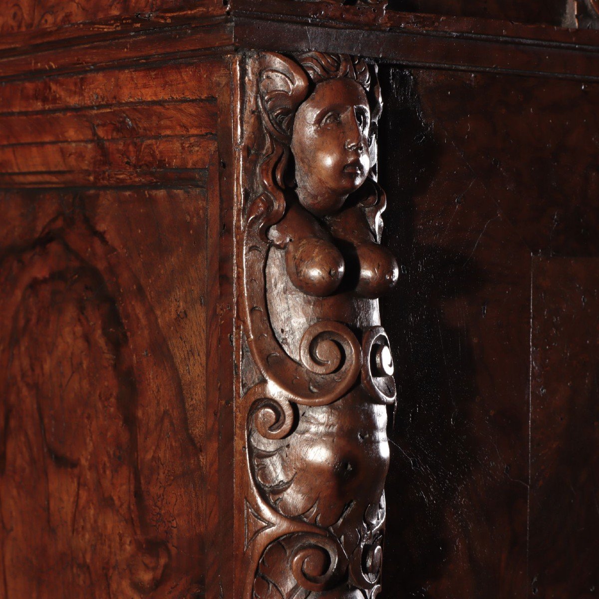 Cabinet Walnut Italy XVI-xvii Century-photo-4