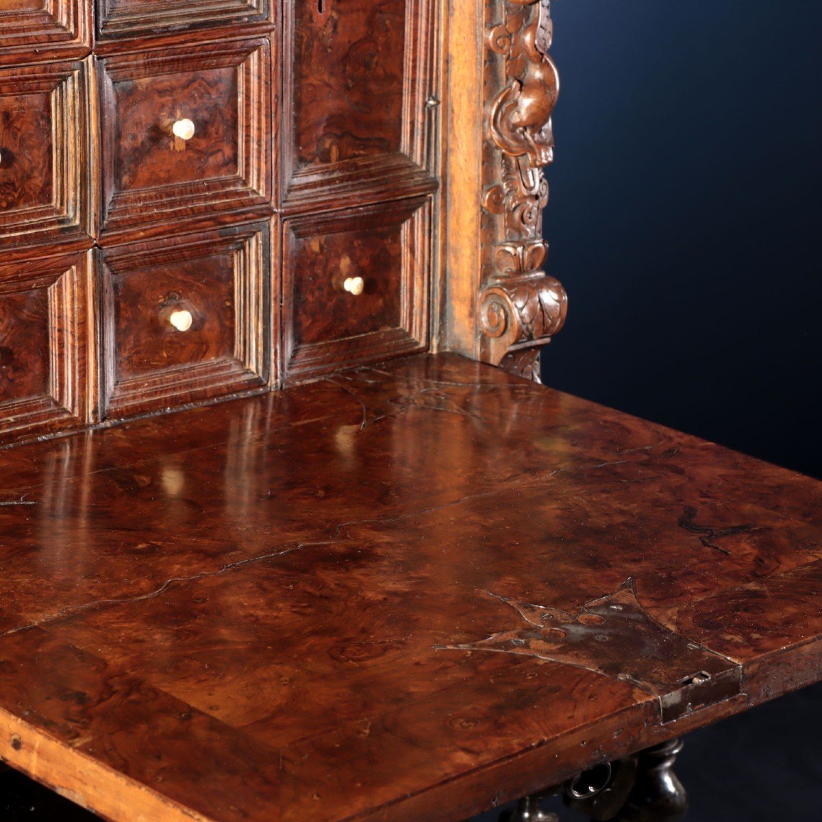 Cabinet Walnut Italy XVI-xvii Century-photo-6