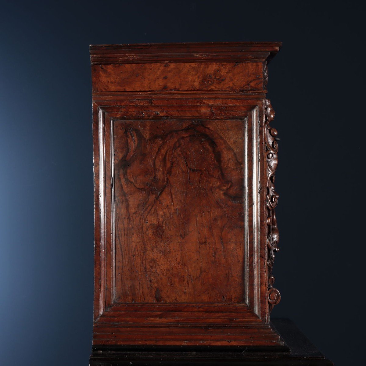 Cabinet Walnut Italy XVI-xvii Century-photo-7