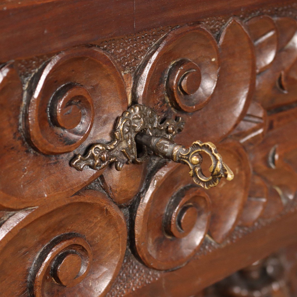 Antique Baroque Chest Of Drawers Walnut Italy XVIII Century-photo-2