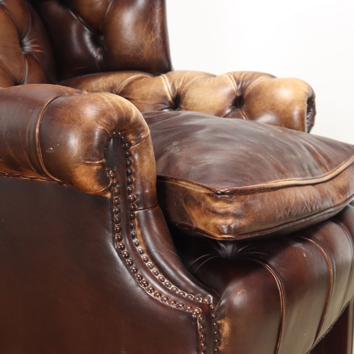 Fauteuils Chesterfield Anciens Acajou Cuir Royaume-uni XXe Siècle-photo-1