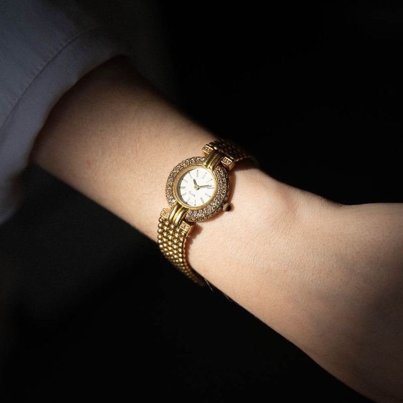 Vintage Tennis Watch Gold Diamonds 1.90 Carat -photo-4