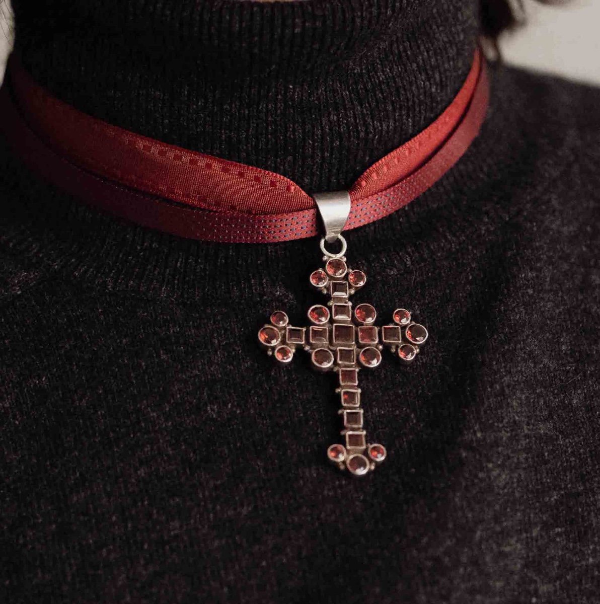 South East Cross Camille Garnets 1890-photo-4