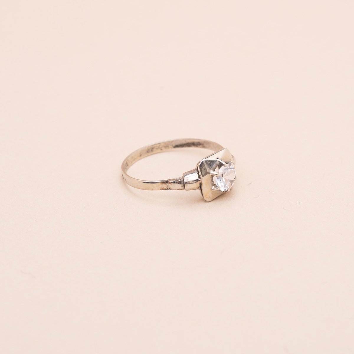 Vintage Square Solitaire Diamond Ring 0.25carat-photo-3