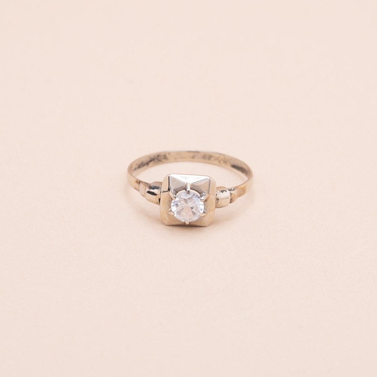 Vintage Square Solitaire Diamond Ring 0.25carat