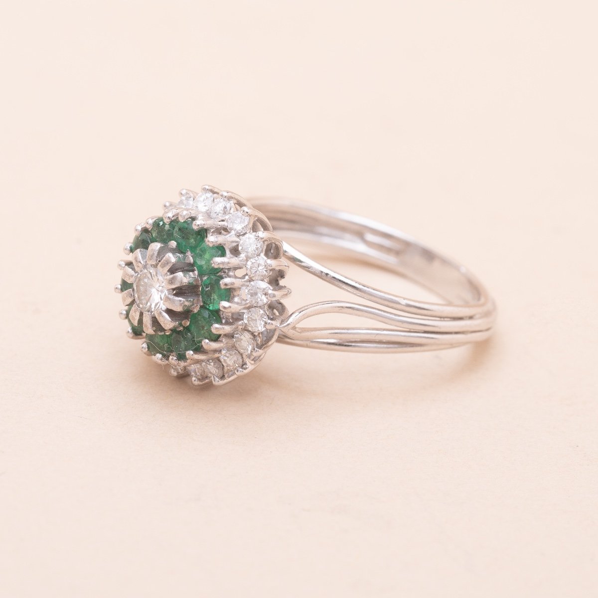 Bague Marguerite Vintage Capucine Diamants Et Emeraudes-photo-2