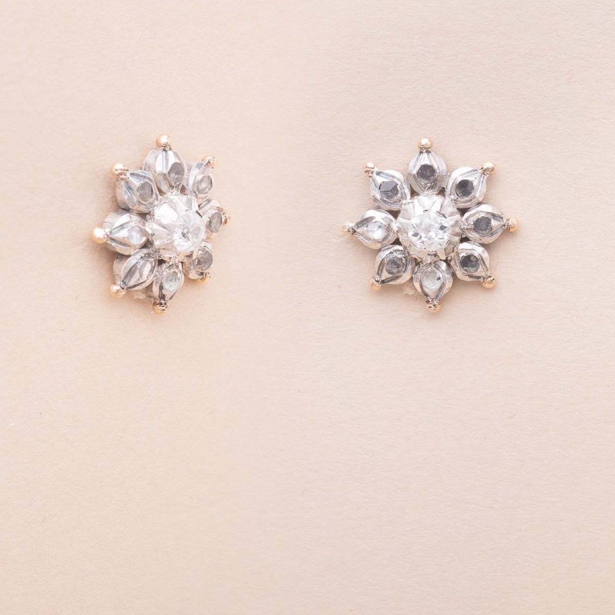 Paire De Boucles Anciennes Jasmine Diamants 0,70 Carat-photo-3