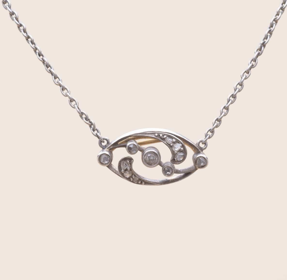 Collier Motif 1900 Art Nouveau