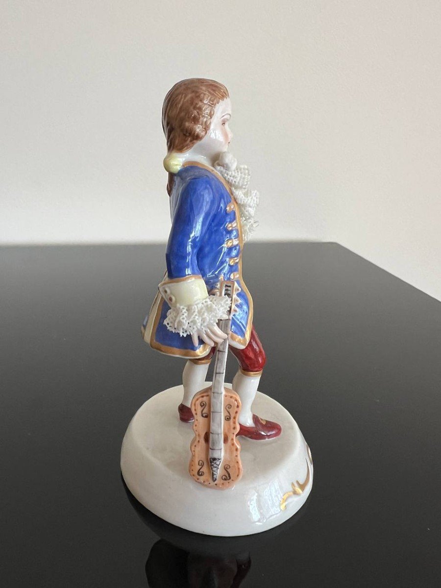 Dresden Irish Lace Porcelain Figurine-photo-4