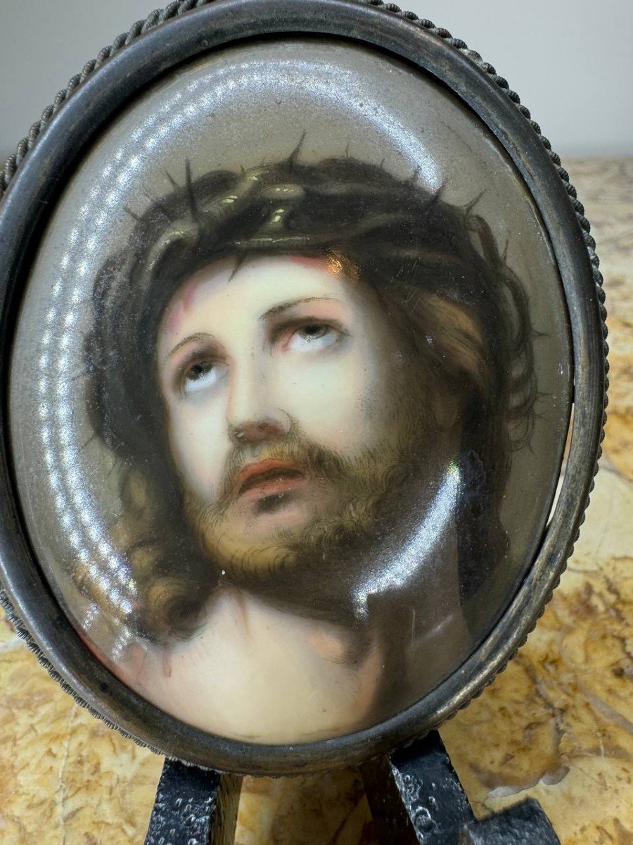 Painting Of The Crowned Christ On Porcelain.-photo-2