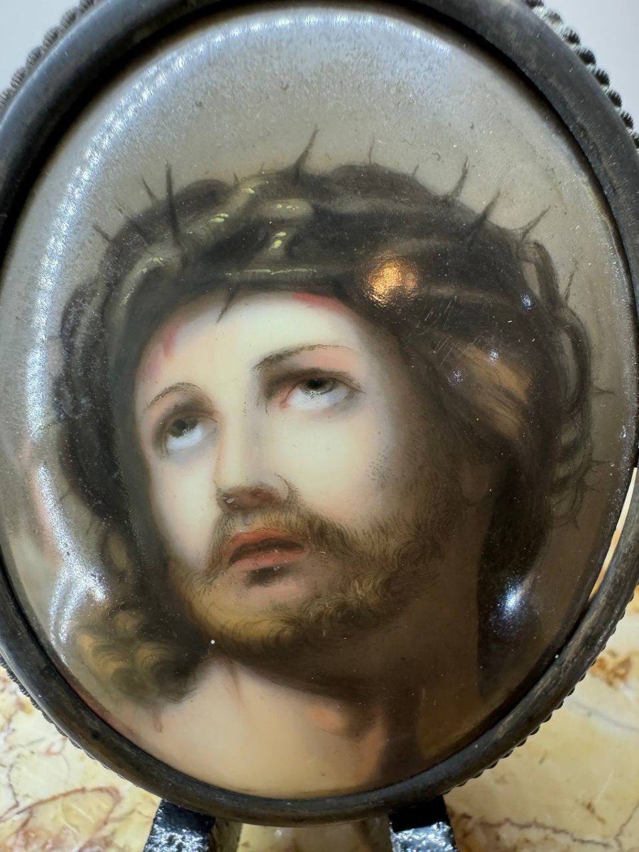 Painting Of The Crowned Christ On Porcelain.-photo-3