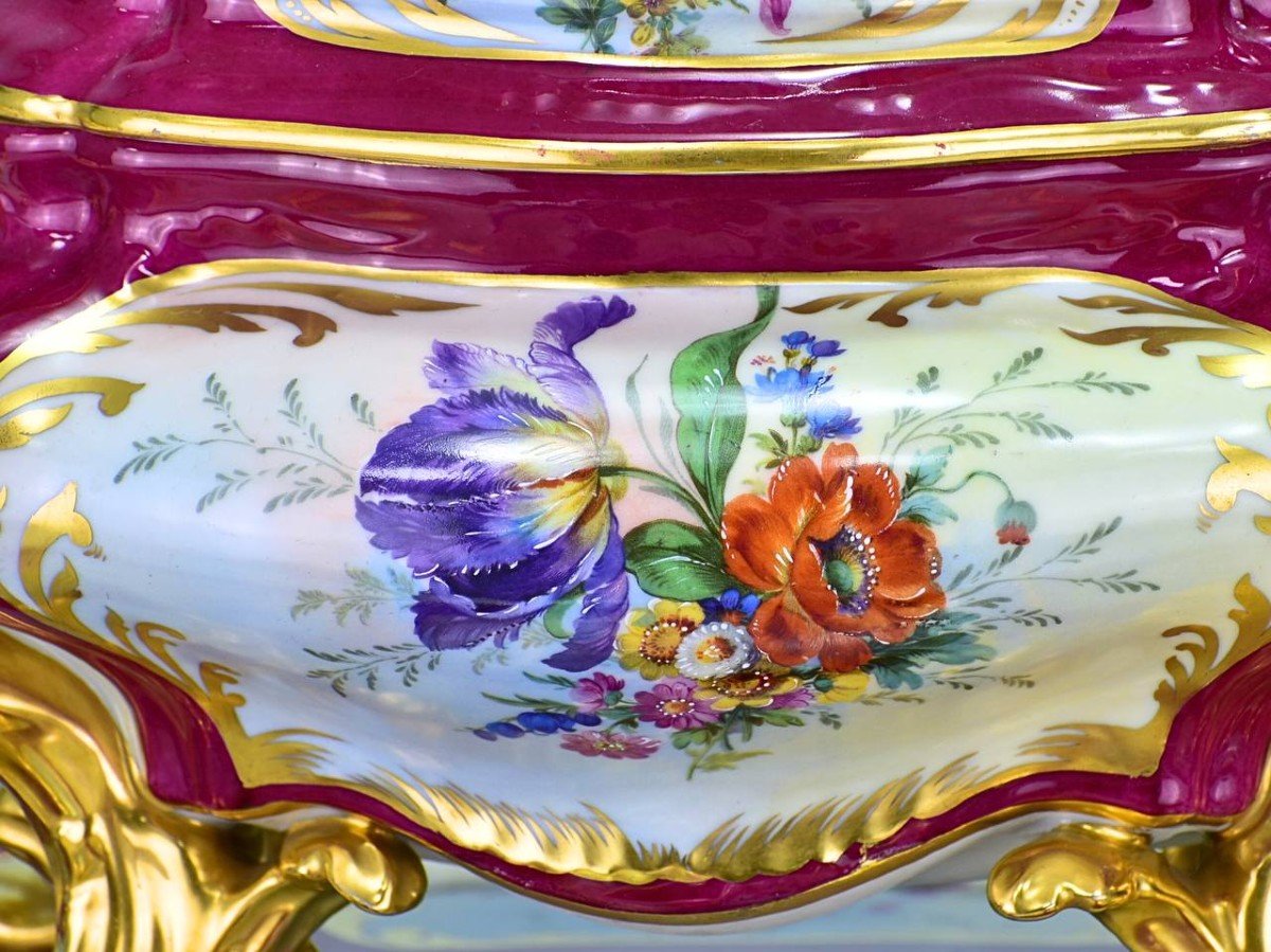 Limoges France: Soup Tureen And Its Display Stand.-photo-2