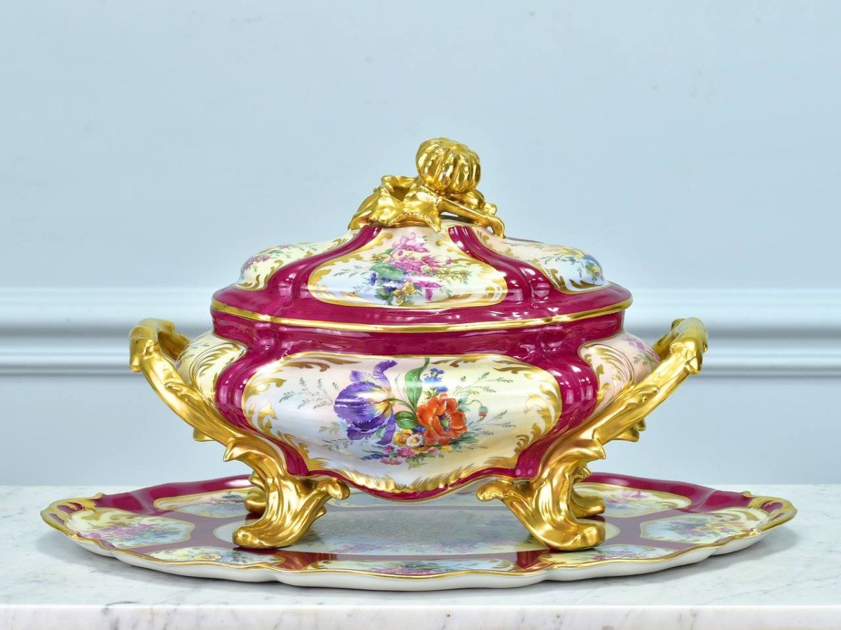 Limoges France: Soup Tureen And Its Display Stand.