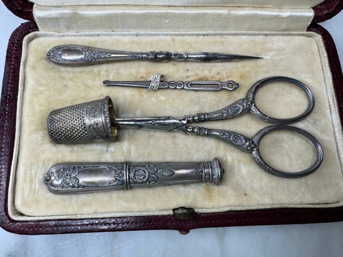 Antique Silver Sewing Kit-photo-2