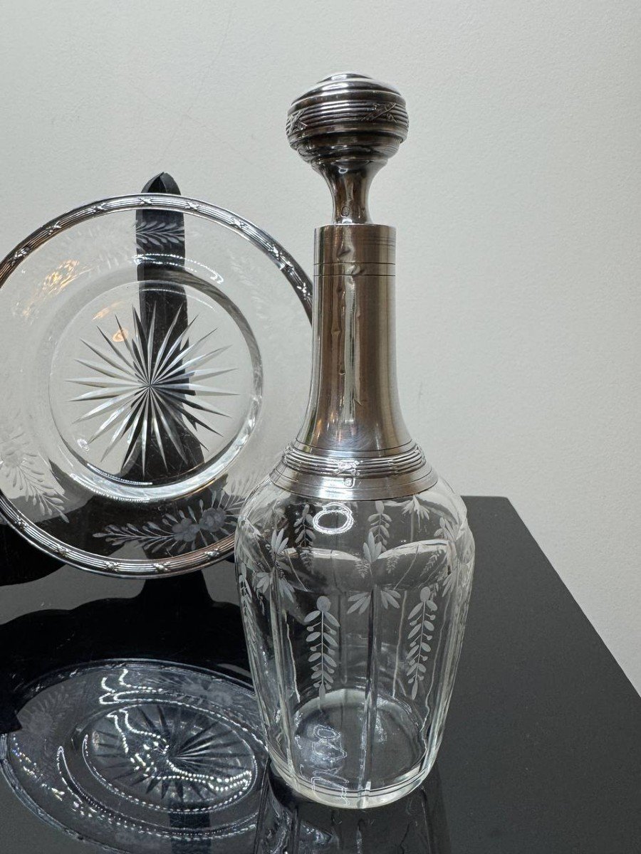 Pair Of Crystal Decanters, Silver Mounted With A Small Tray.-photo-3