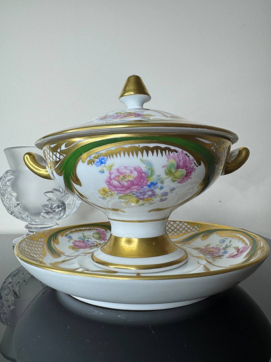 Bonbonnière Ou Confiturier En Porcelaine De Limoges Avec Motifs Floraux.-photo-3