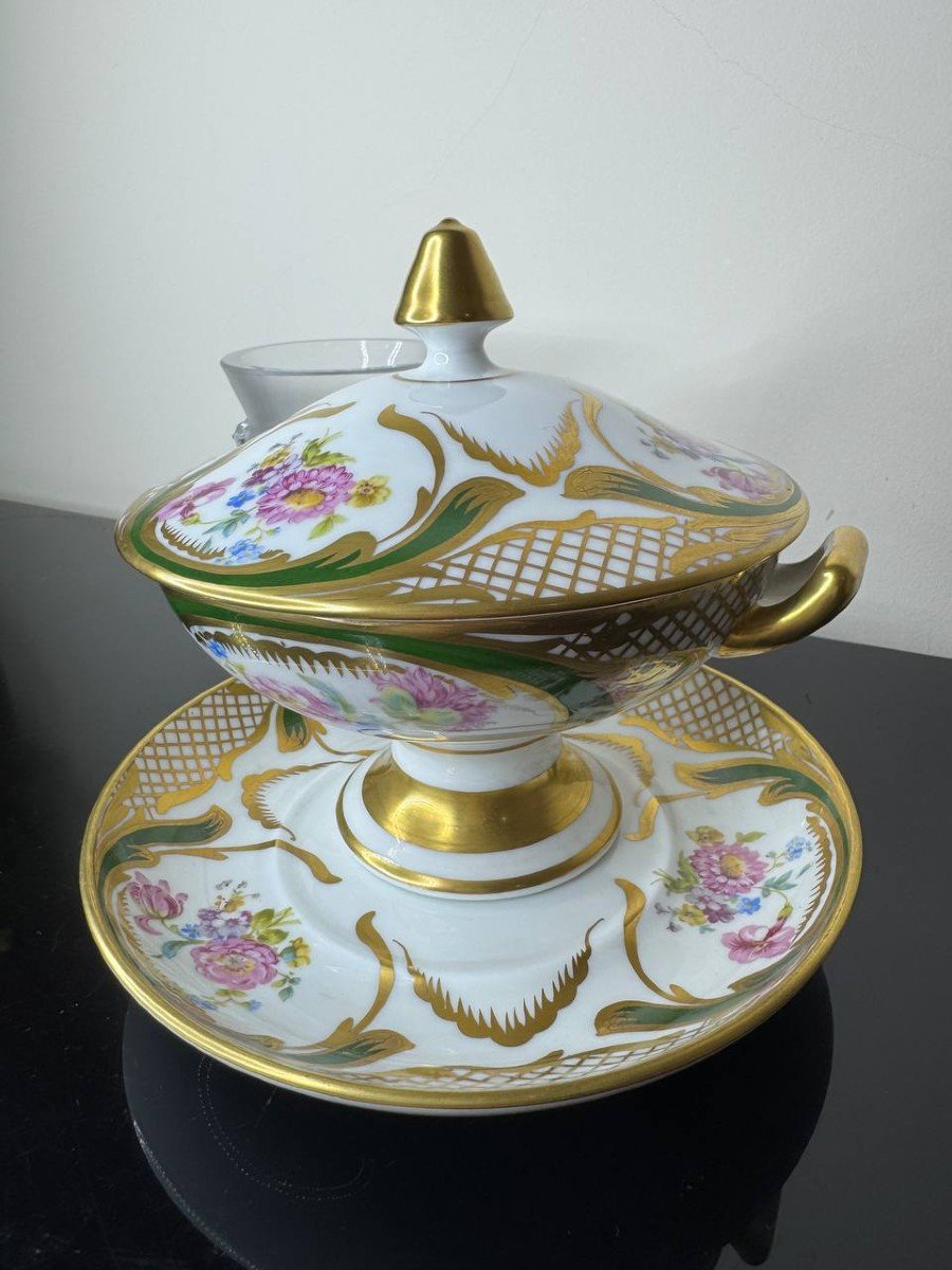 Bonbonnière Ou Confiturier En Porcelaine De Limoges Avec Motifs Floraux.-photo-4