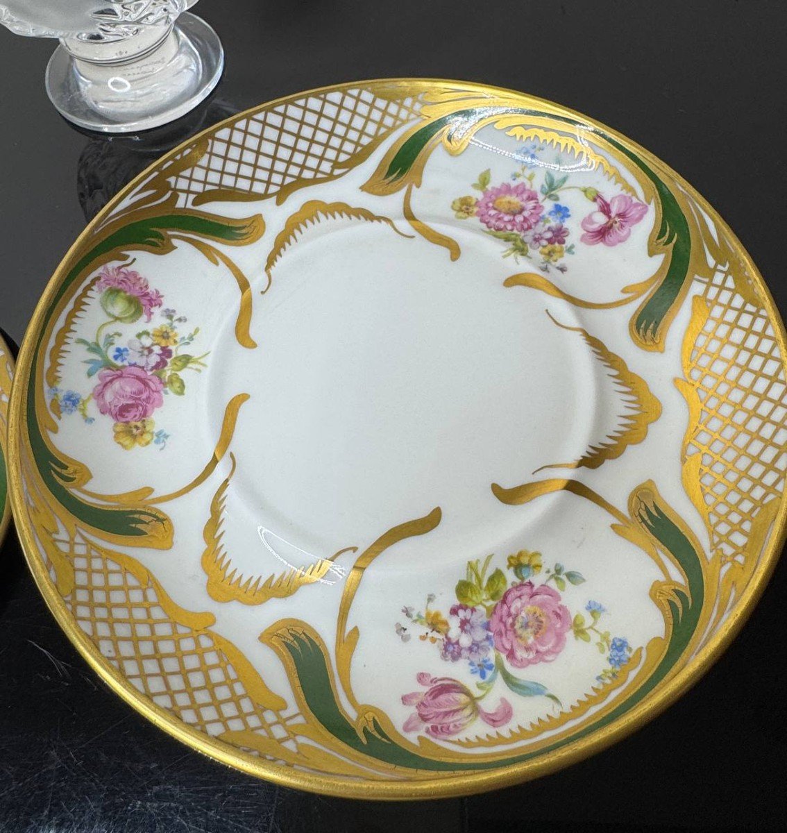 Bonbonnière Ou Confiturier En Porcelaine De Limoges Avec Motifs Floraux.-photo-6