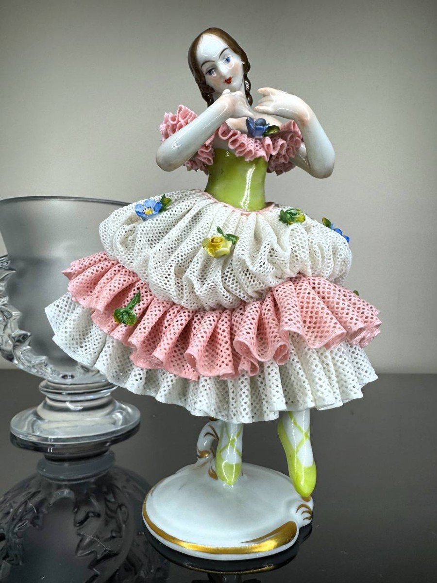 Figurine De Ballerine En Dentelle Allemande De Volkstedt