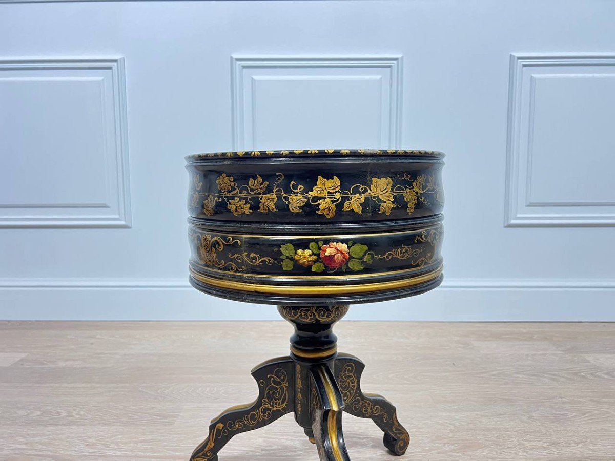 Napoleon III Wooden Planter With Golden Decor-photo-2