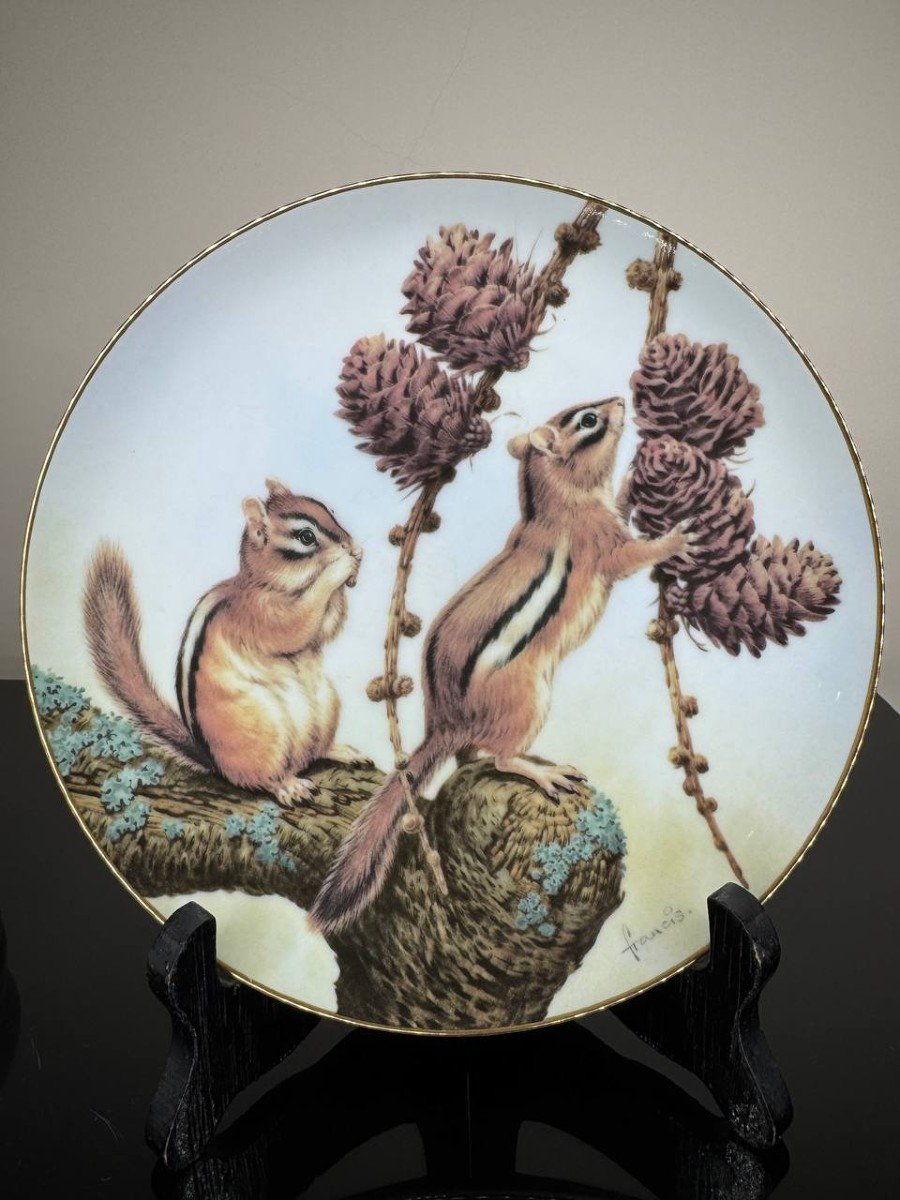 Porcelain Plates Collection “the Forest Year 1982”-photo-4