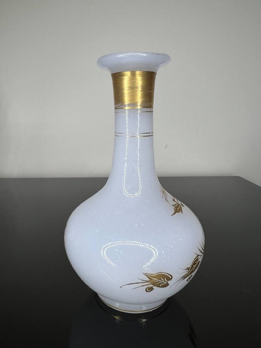 Petit Vase En Opaline Réhaussé De Motifs Dorés-photo-2