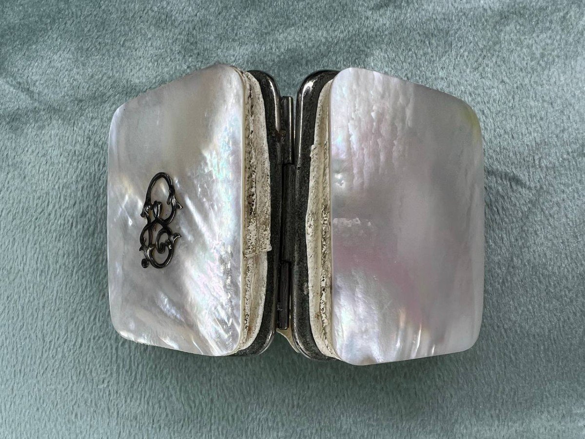 “louis d'Or Napoléon” Coin Purse In Mother-of-pearl, Silver And Silver-plated Metal-photo-2