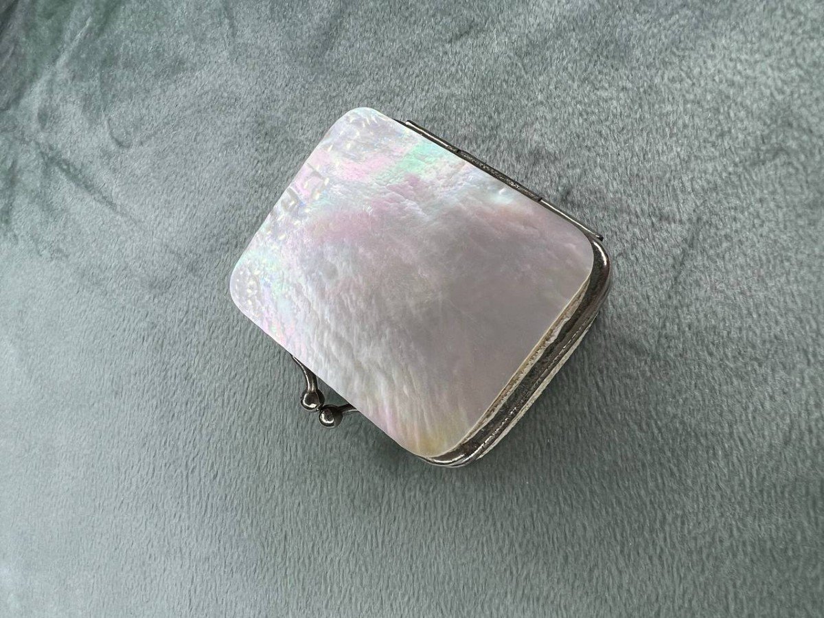 “louis d'Or Napoléon” Coin Purse In Mother-of-pearl, Silver And Silver-plated Metal-photo-8