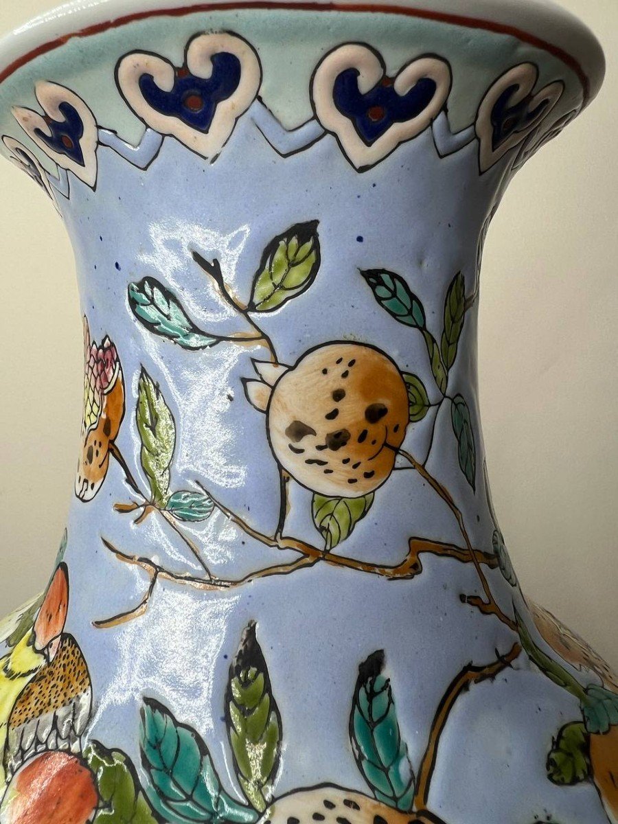 Porcelain Vase With Polychrome Decoration Of Butterflies, Birds And Flowering Branches, China, 20th Century-photo-3