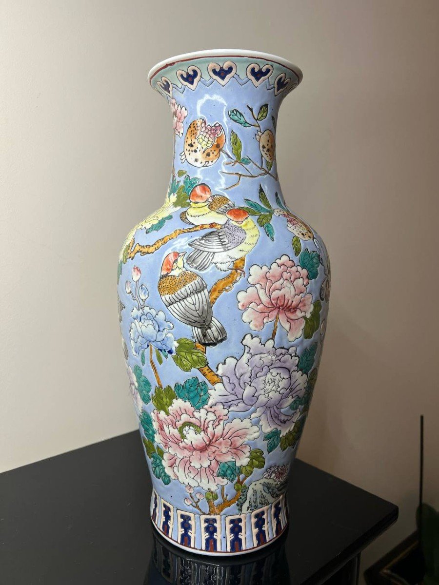 Porcelain Vase With Polychrome Decoration Of Butterflies, Birds And Flowering Branches, China, 20th Century-photo-4