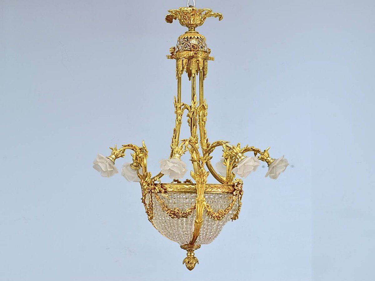 Exceptionnel Lustre En Bronze Doré , Cristal Et Tulipes En Pâte De Verre, Style Louis XVI