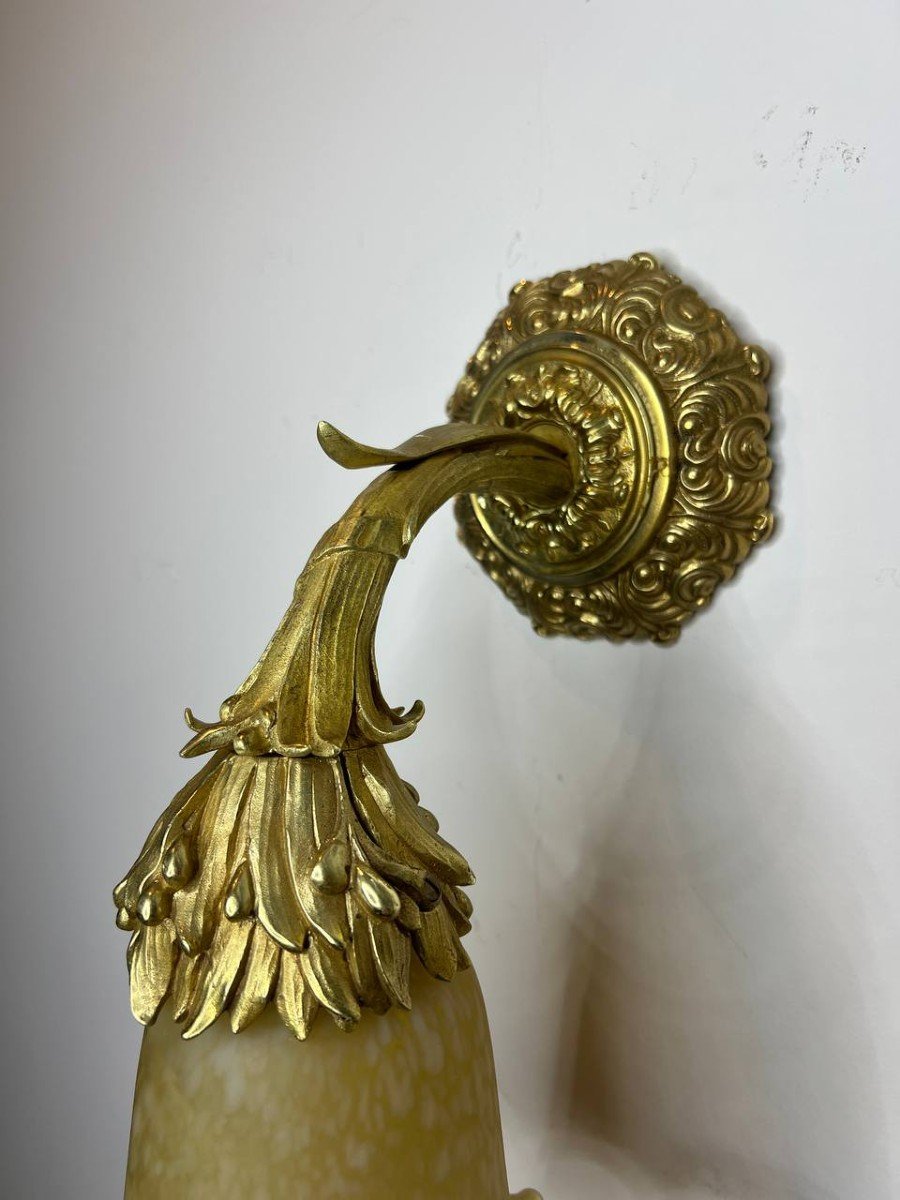 Pair Of Wall Lights In Chiseled Gilt Bronze And Brass-photo-8