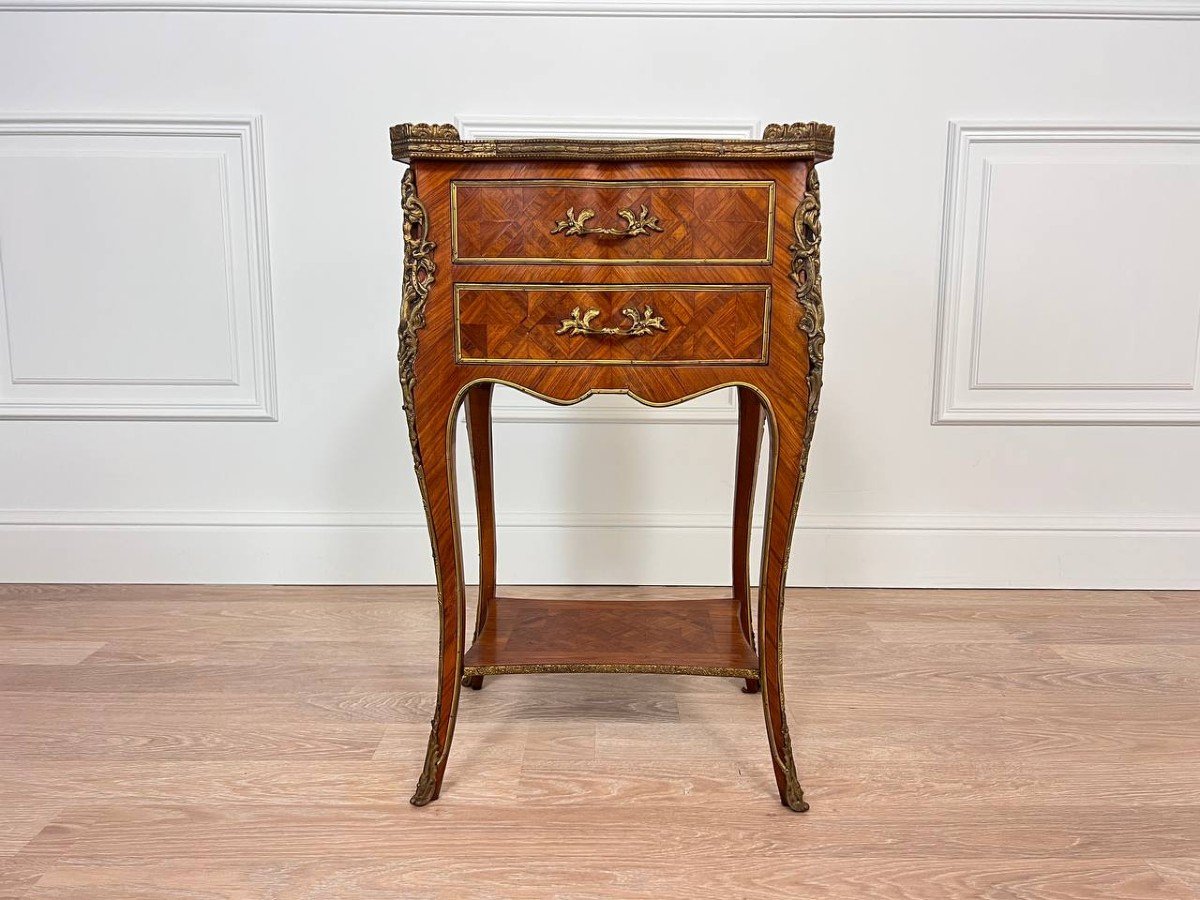 Table De Chevet Anciennne ,  Style Louis XV En Bois De Rose-photo-2