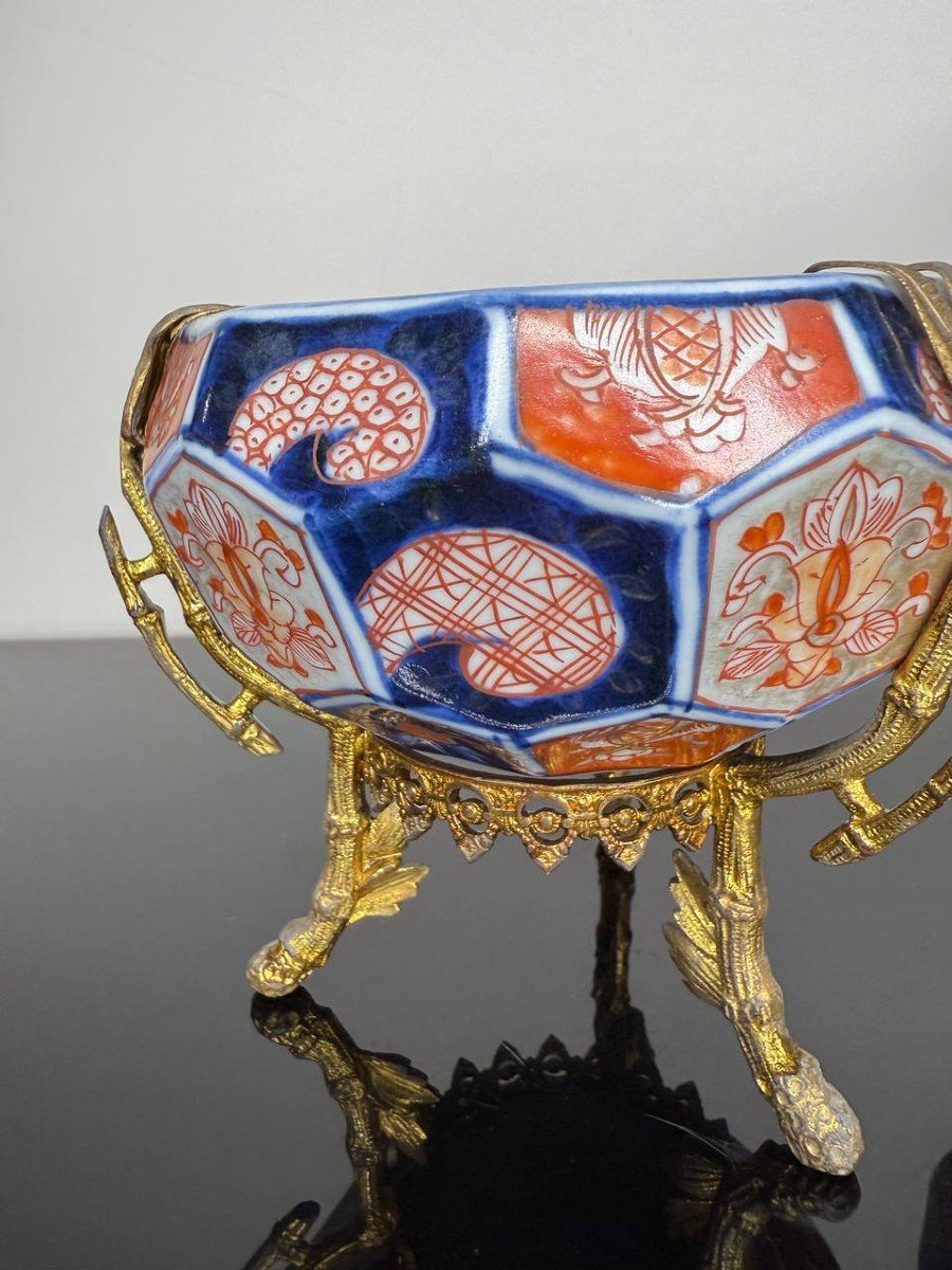 Japon , Porcelaine Imari Montée Sur Bronze De Forme Hexagonale-photo-3