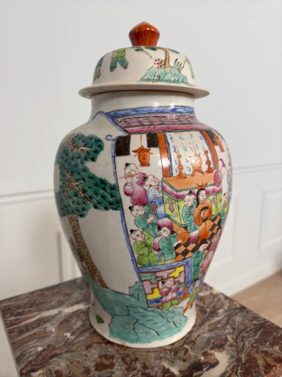 19th Century Chinese Porcelain Vase Or Potiche Decorated With Children And Kites With Dragons-photo-2